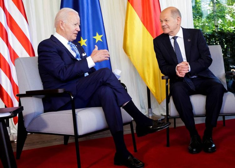 German Chancellor Olaf Scholz meets U.S. President Joe Biden on the day of G7 leaders summit at Bavaria's Schloss Elmau castle, near Garmisch-Partenkirchen, June 26, 2022. REUTERS/Leonhard Foeger/Pool